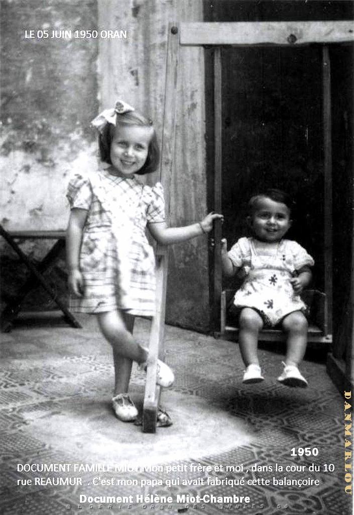 1950 06 05 Dans ma cour 10 rue Reaumur.JPG